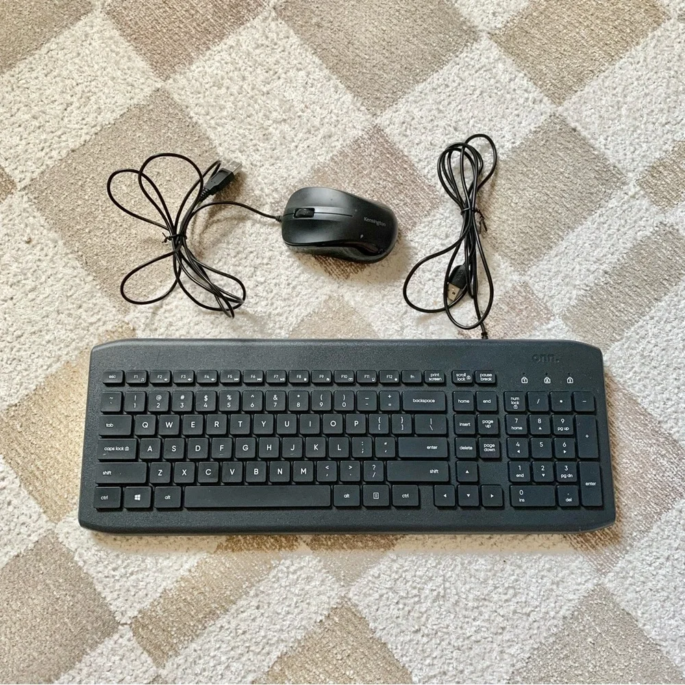 Onn Black USB Keyboard with Numbers and Kensington Black Mouse